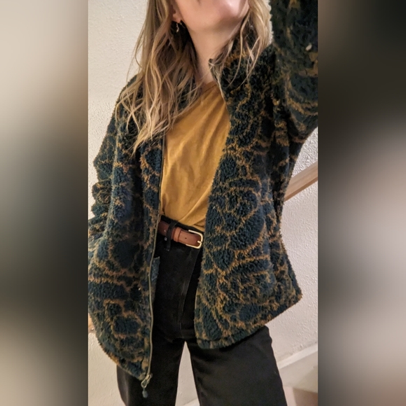 Deep Sea Green Sherpa Zip Up - Picture 2 of 9